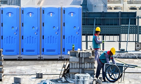 移动厕所：给生活带来便捷与卫生